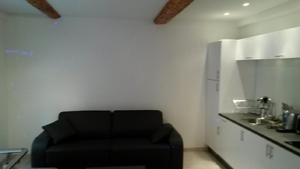 Safranier Townhouse Daire Antibes Oda fotoğraf