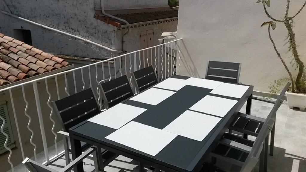 Safranier Townhouse Daire Antibes Oda fotoğraf