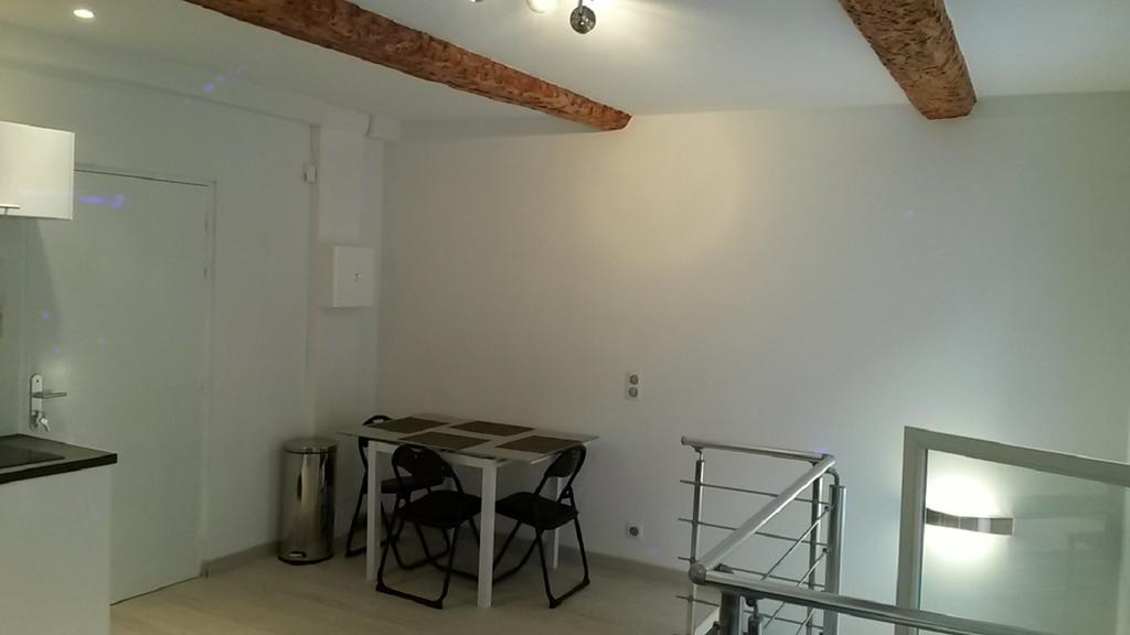Safranier Townhouse Daire Antibes Oda fotoğraf