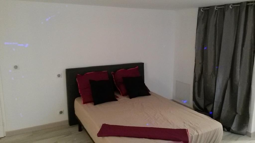 Safranier Townhouse Daire Antibes Oda fotoğraf