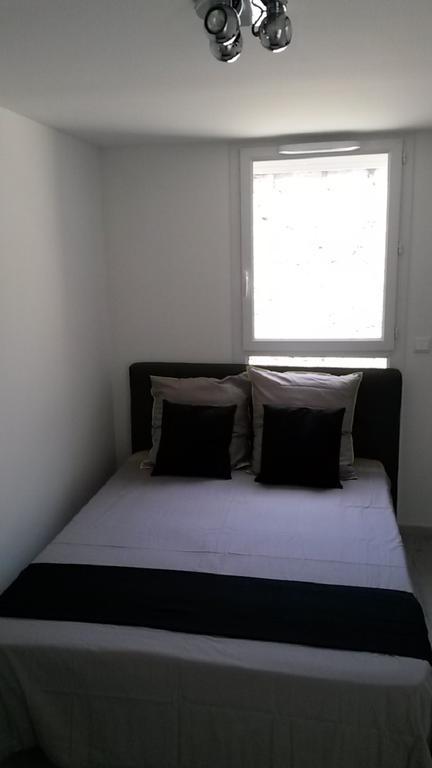 Safranier Townhouse Daire Antibes Oda fotoğraf